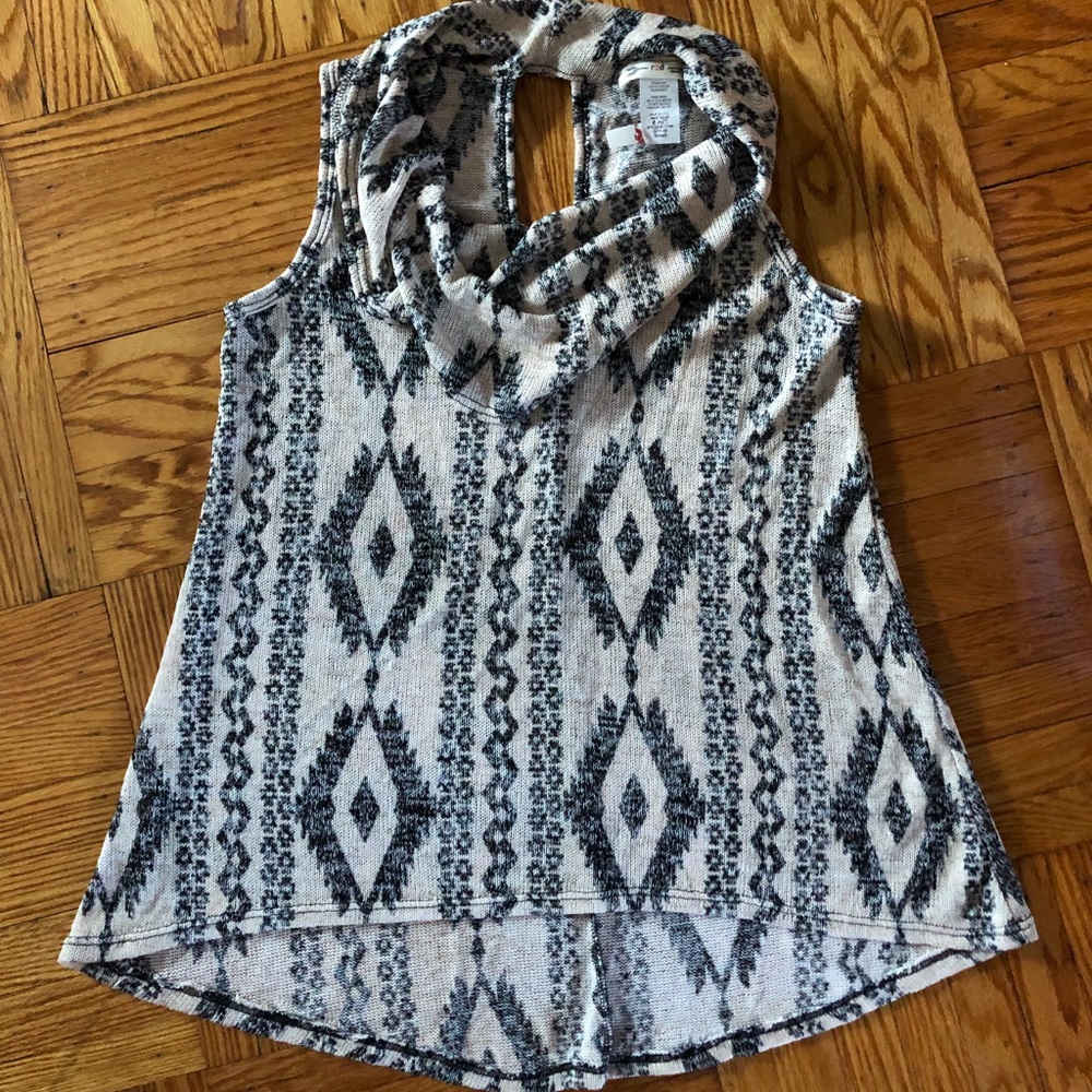 Light knit tank